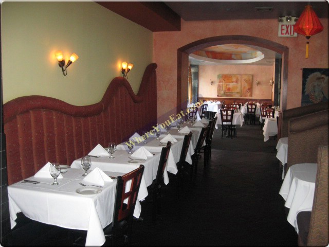Pearl Room Restaurant in Brooklyn / Official Menus & Photos
