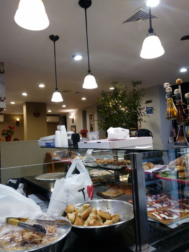 Piazza Pizza Restaurant in Queens / Official Menus & Photos