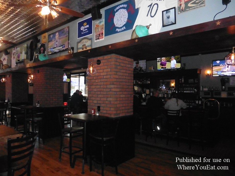 Sports Bar and Restaurant, The Kettle Black Bar