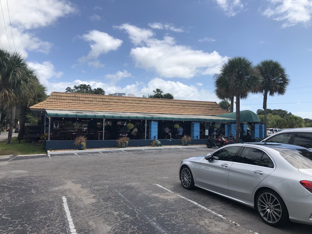 Ocean Avenue Sports Bar and Grill