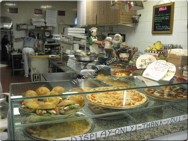 Discovering Sunset Pizzeria: Your Go-To Spot in Rossville