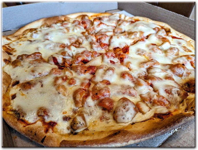 Naples Pizza: A Neighborhood Classic in Toms River
