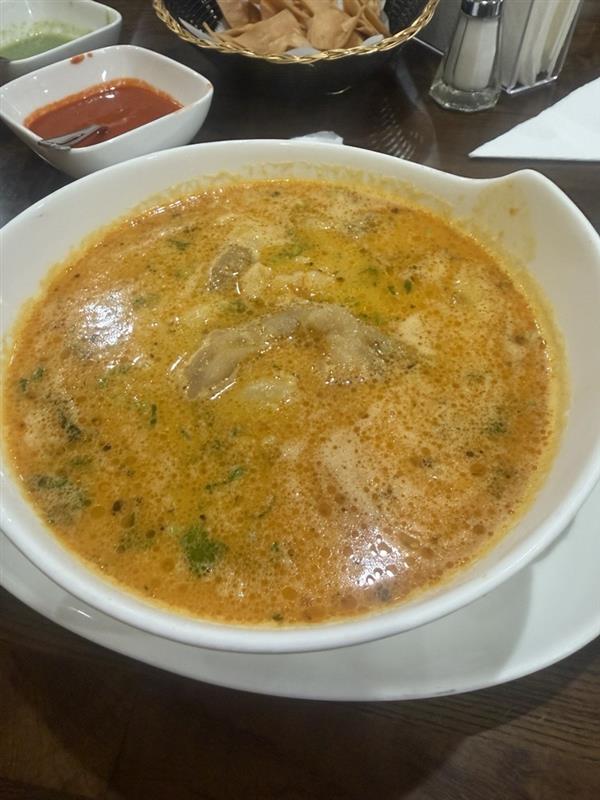 Mia's: A Cozy Spanish Spot in Port Richmond with a Unique Soup Experience