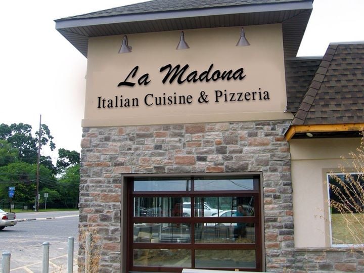 La Madona Italian Cuisine and Pizzeria