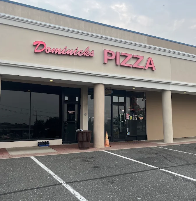 Dominicks Pizza