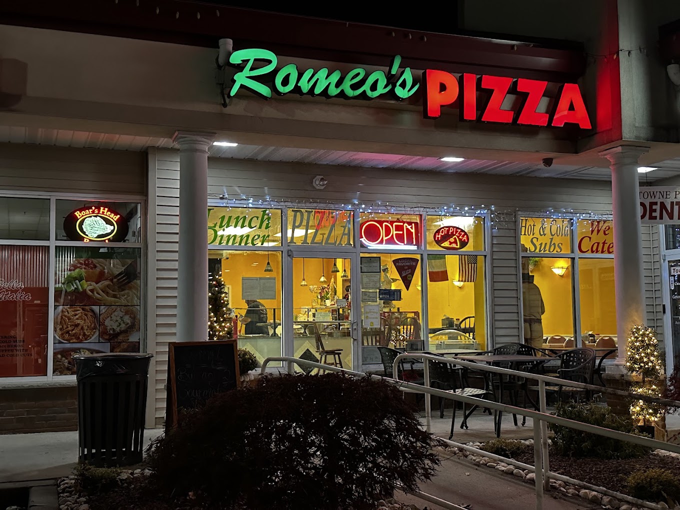 Romeos Pizza