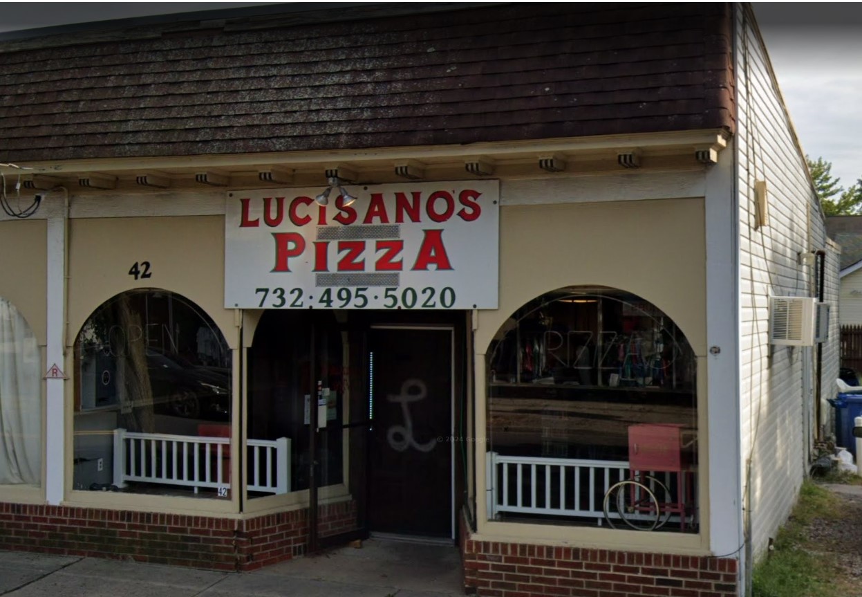 Lucisanos Pizza