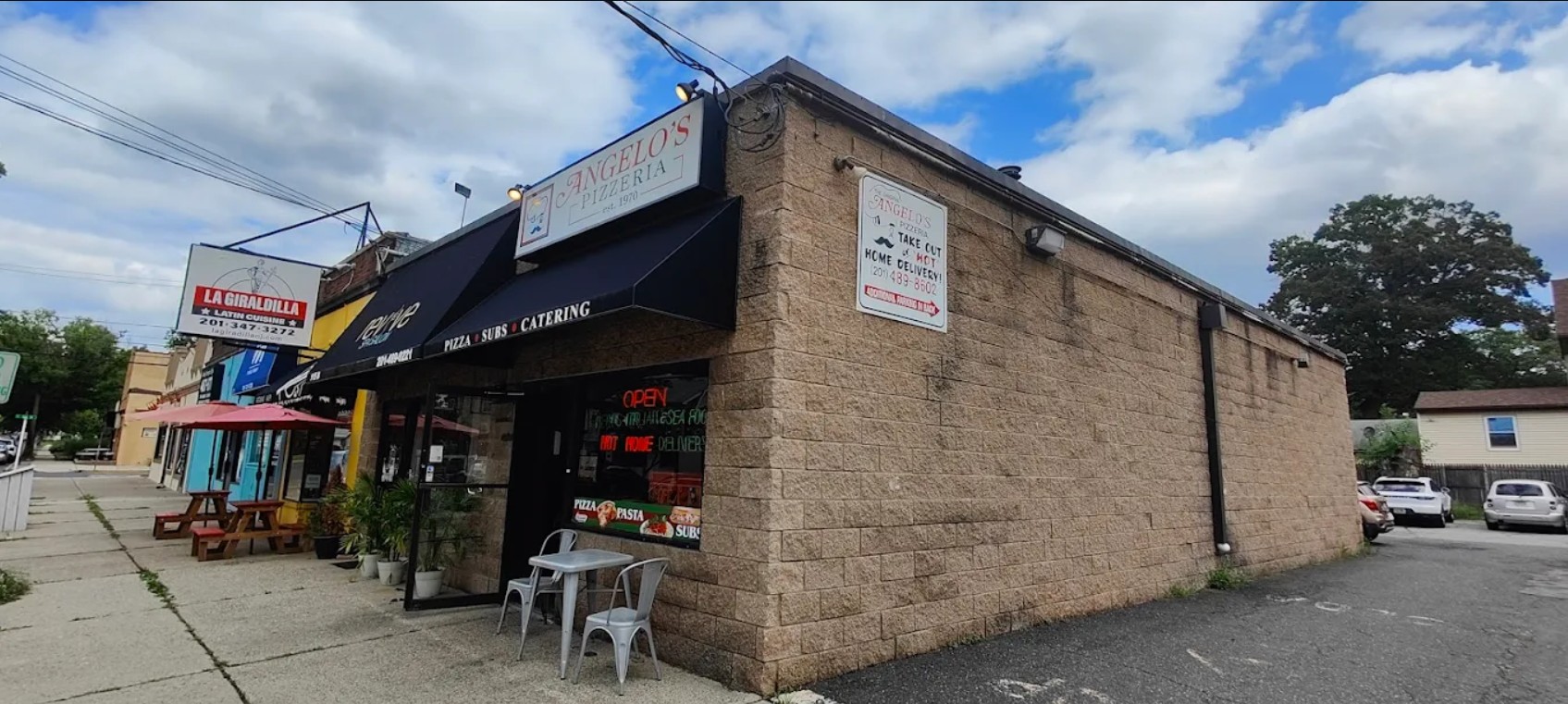 Angelos Pizzeria