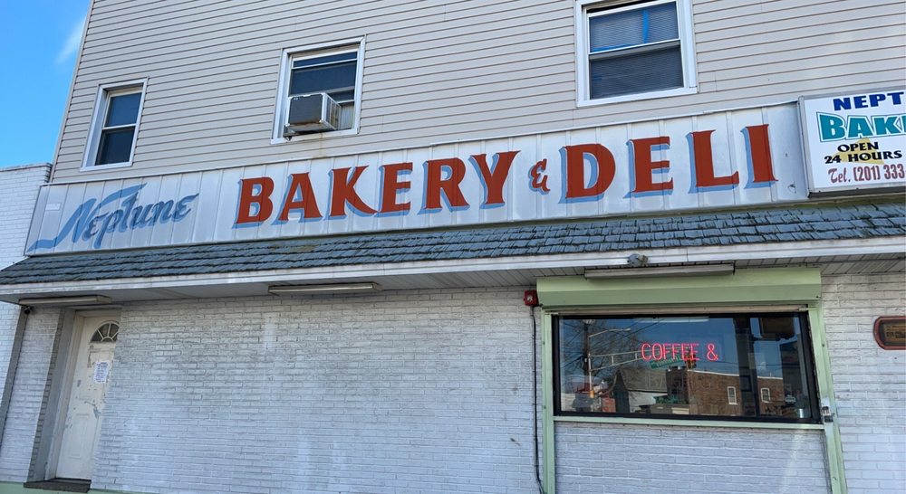 Neptune Bakery & Deli