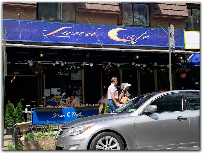 Luna Cafe