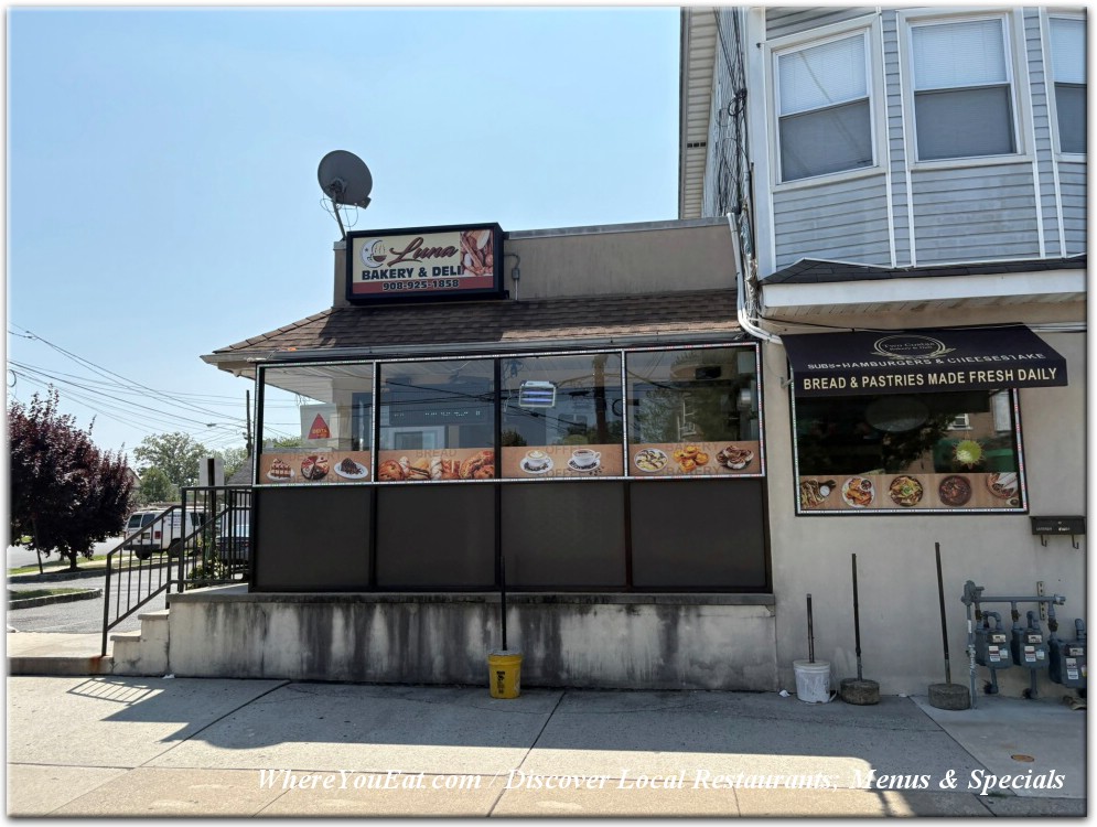 Luna Bakery and Deli