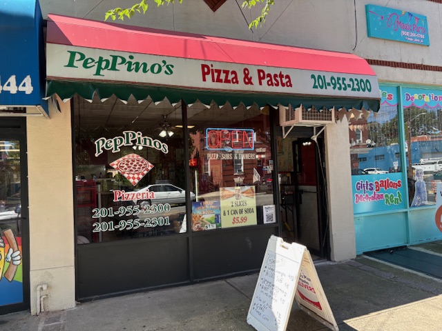 Peppinos Pizza & Pasta
