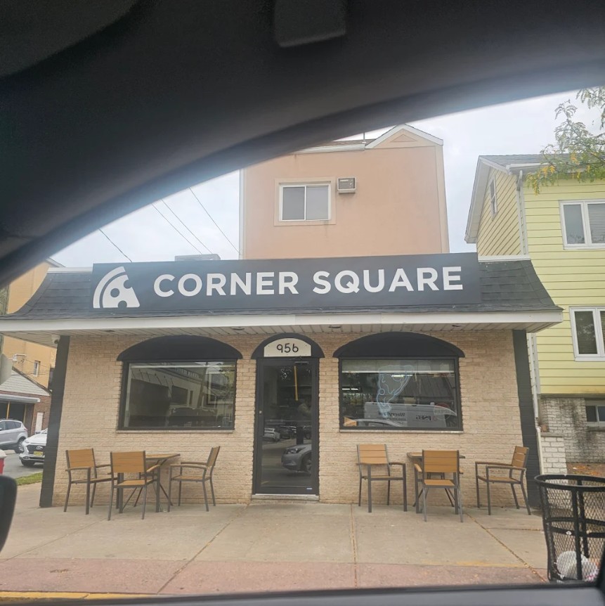 Corner Square