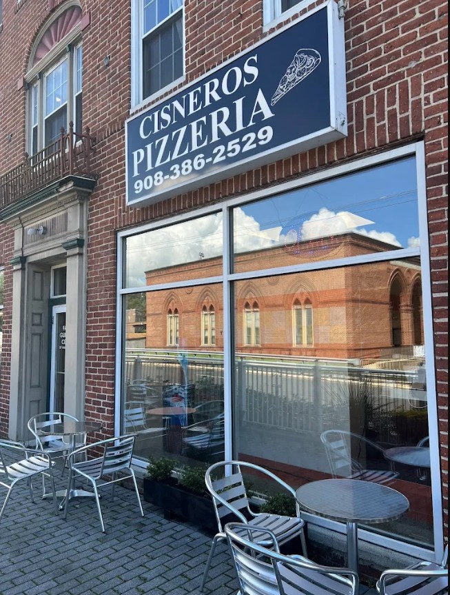 Cisneros Pizzeria Opens in Phillipsburg, NJ
