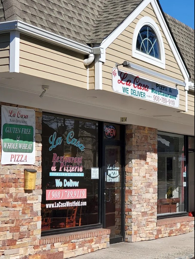 La Casa Italian Restaurant & Pizzeria: A Colombian Twist in Westfield