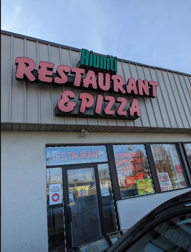 Riuniti Pizzeria & Restaurant