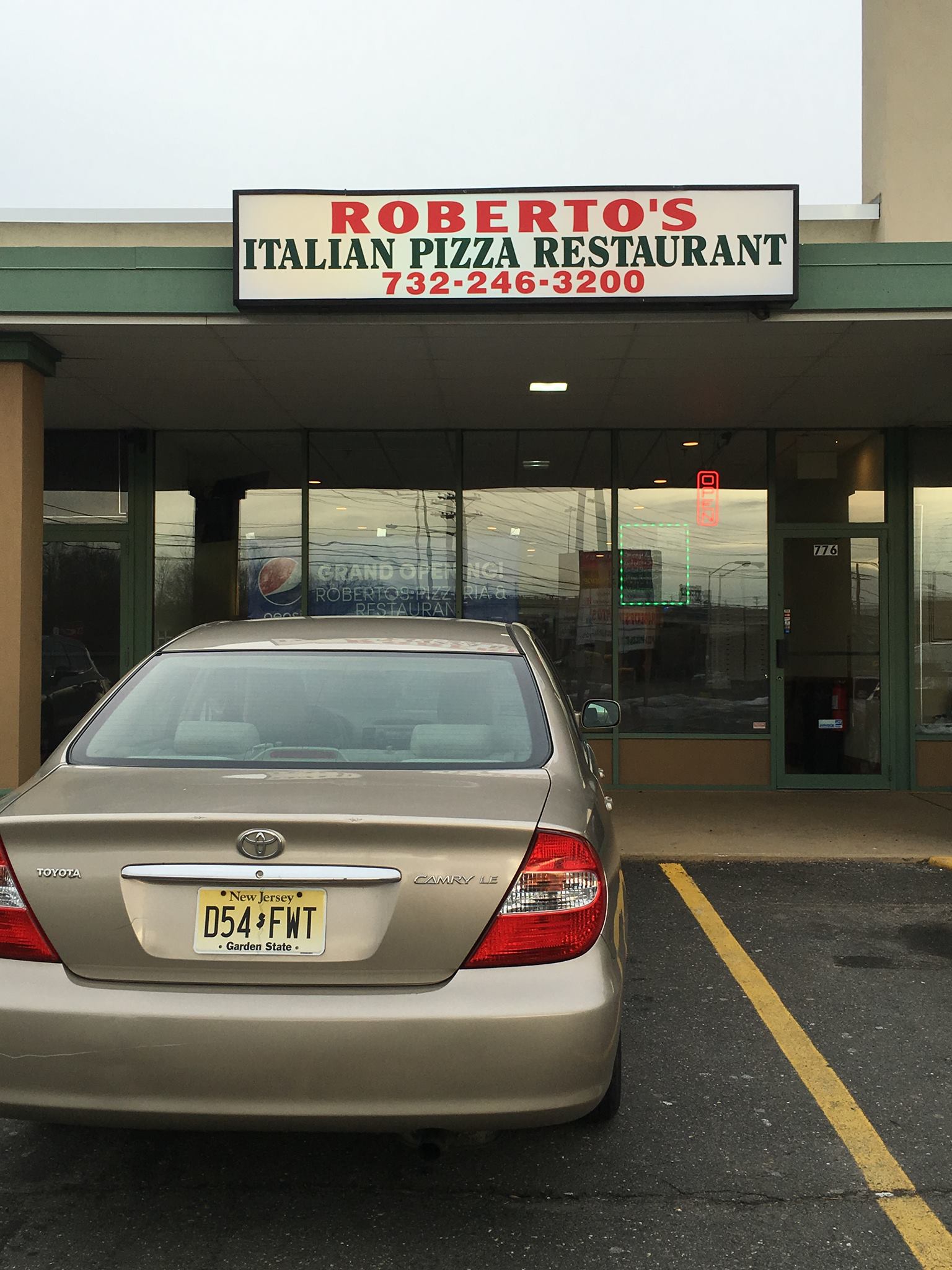 Discover Roberto's Restaurant in North Brunswick: A Pizzeria Experience