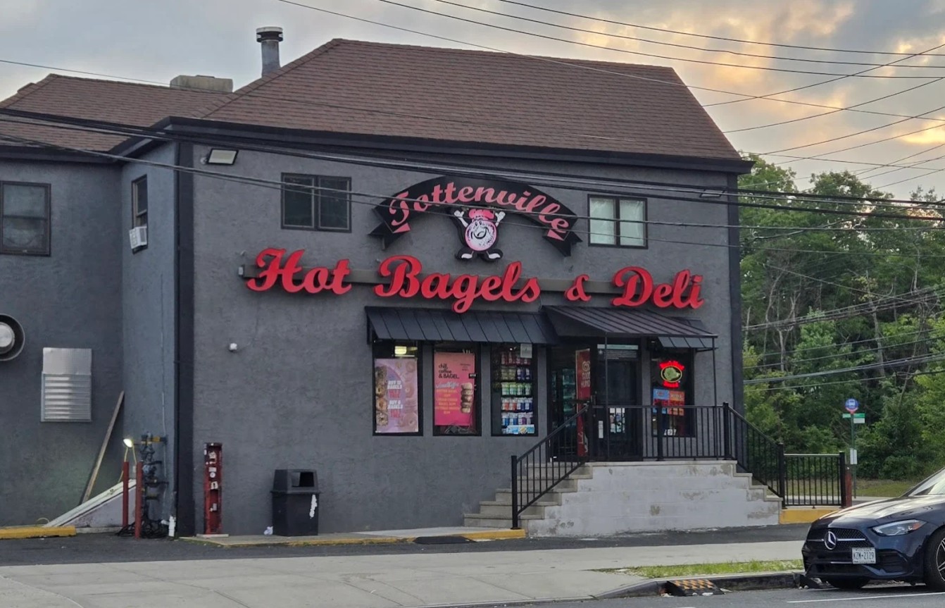 Tottenville Bagels & Deli