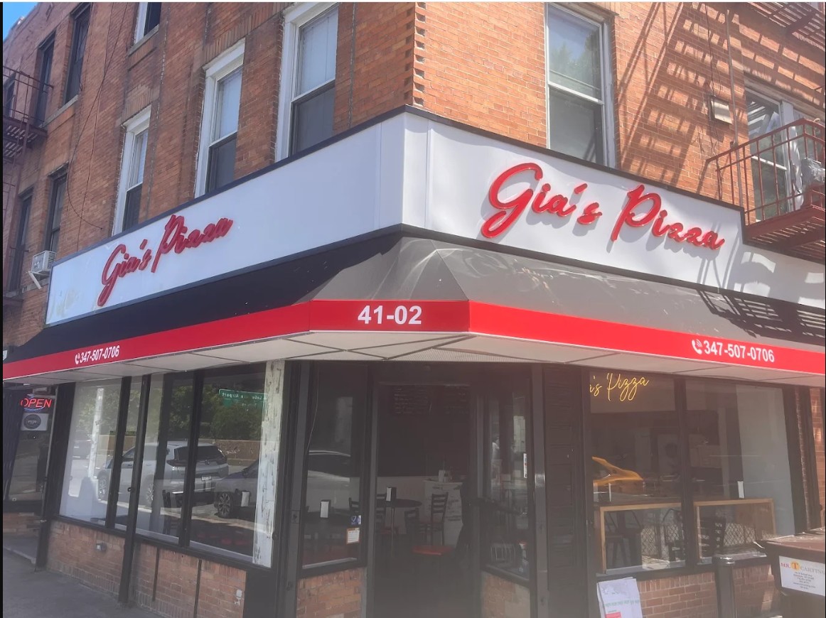 Gias Pizza