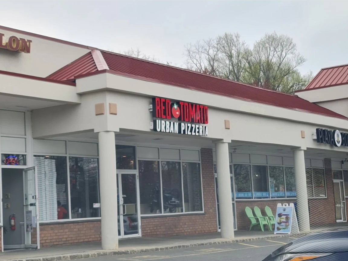 Red Tomato Urban Pizzeria