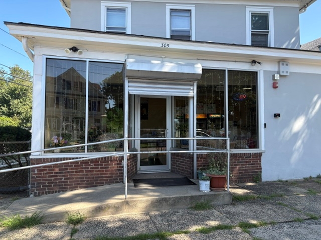 Maries Jamaican Restaurant
