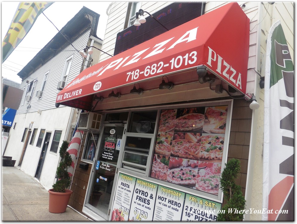 Delafield Pizza Restaurant in Staten Island / Menus & Photos