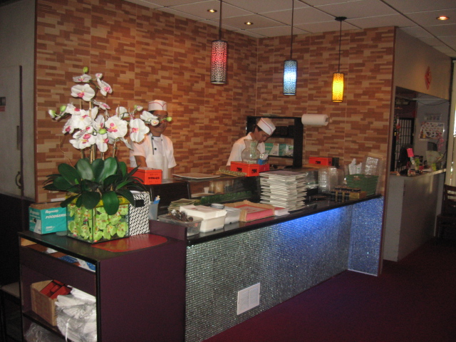 Red Apple on Hylan Boulevard Closes After Years of Service